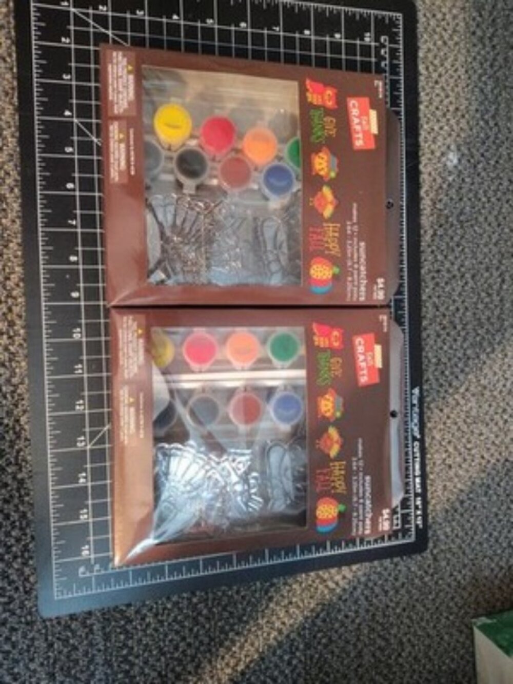 Fallcrafts Suncatcher Kit Makes 12 Includes 8 Paints (2-Sets)